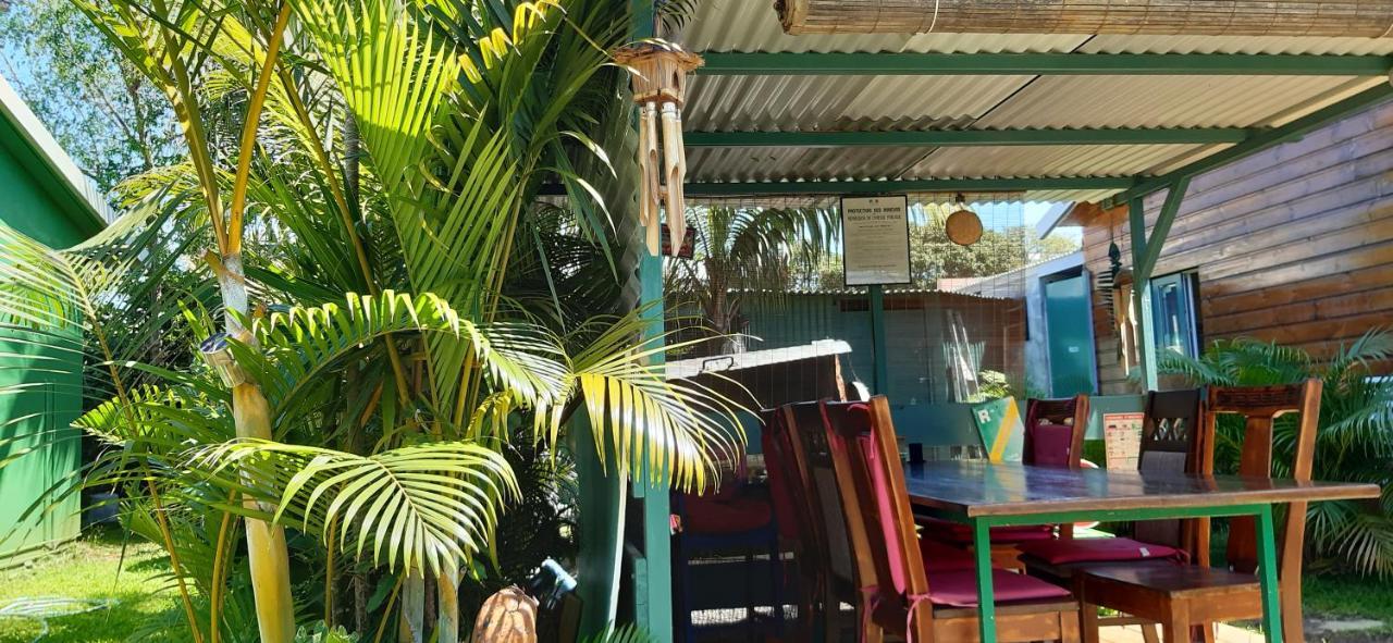 Les Bungalows Meubles Du Pharest Sainte-Suzanne エクステリア 写真